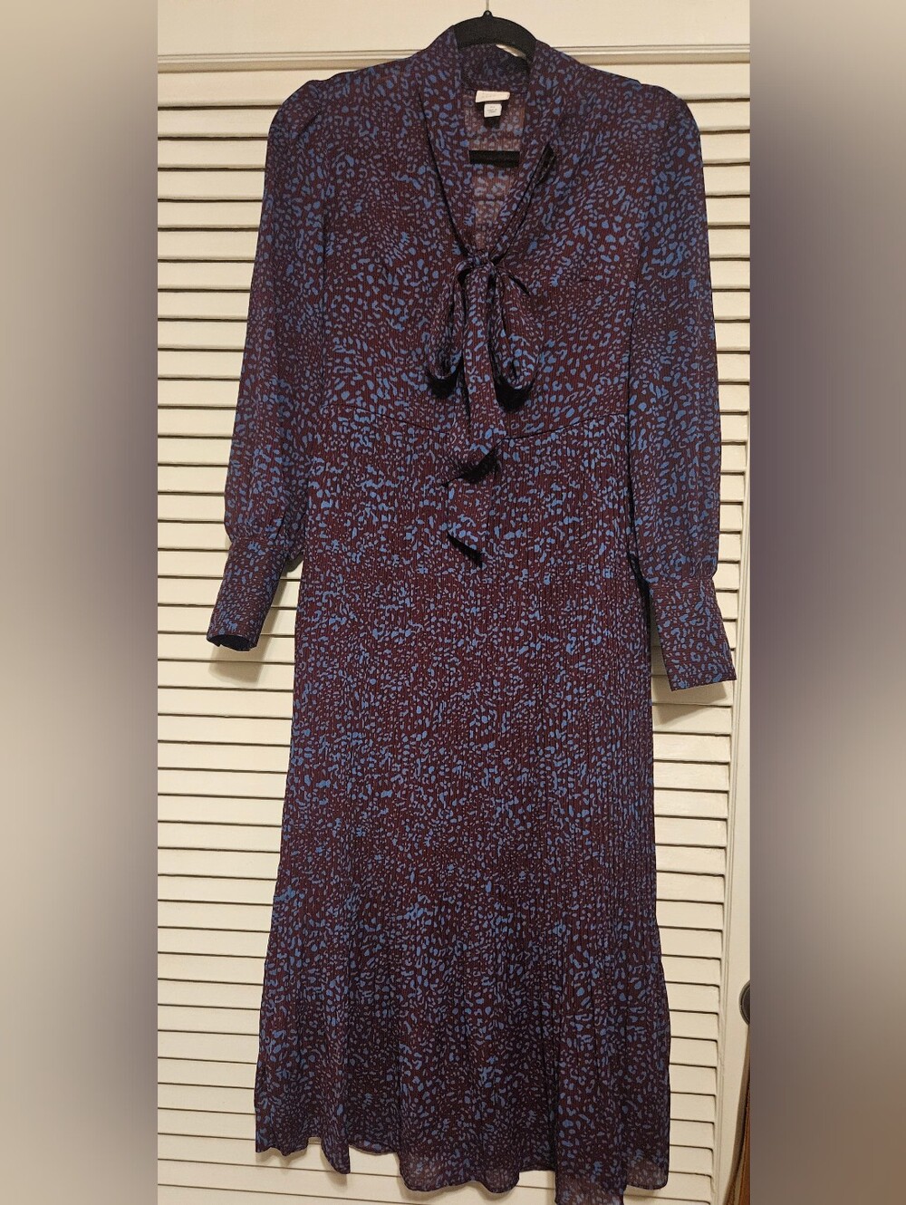 Burgundy Dress with Blue Accents Print and Tie Neck Size XS